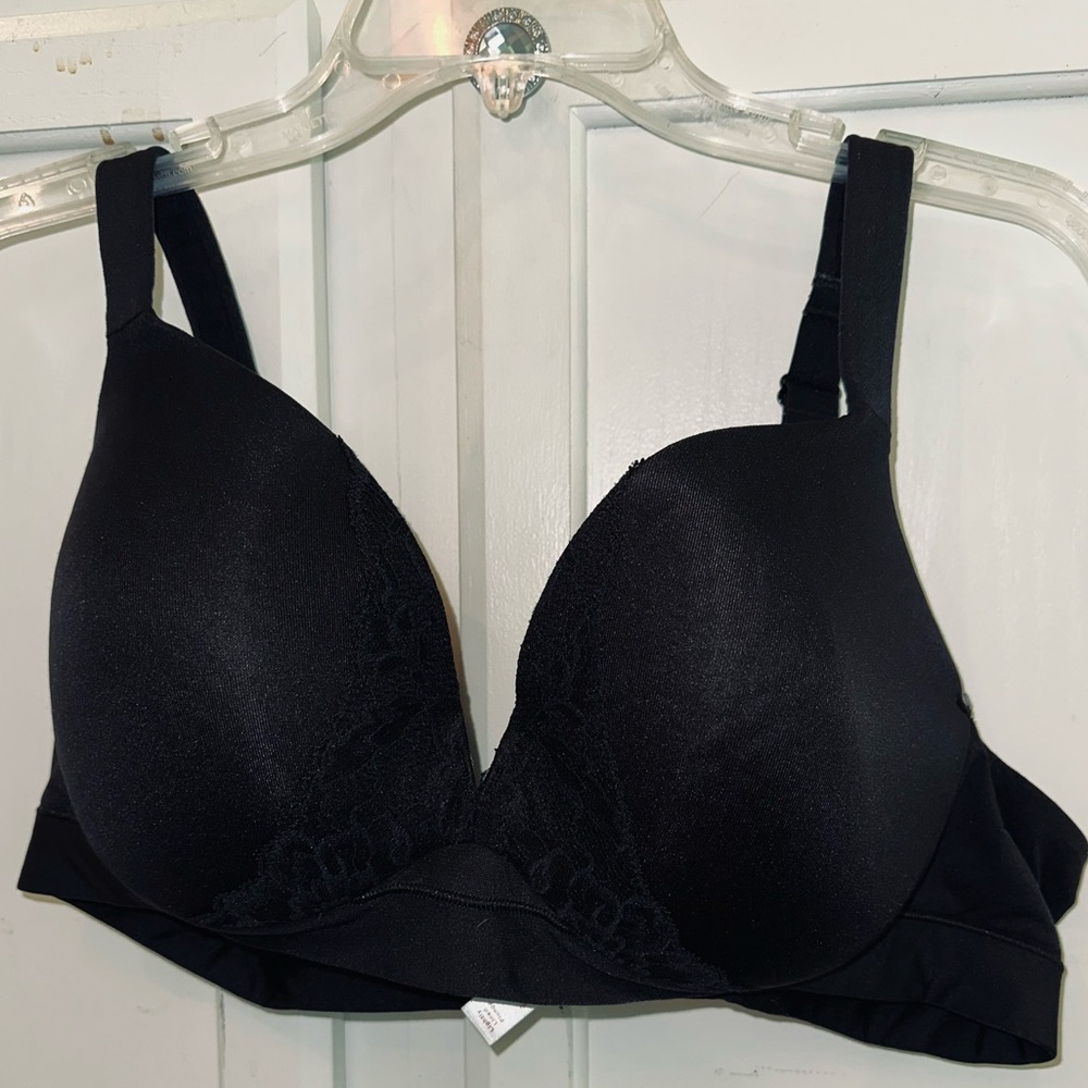 Cacique Size 44B Comfort Bliss Lightly Lined Plunge Bra